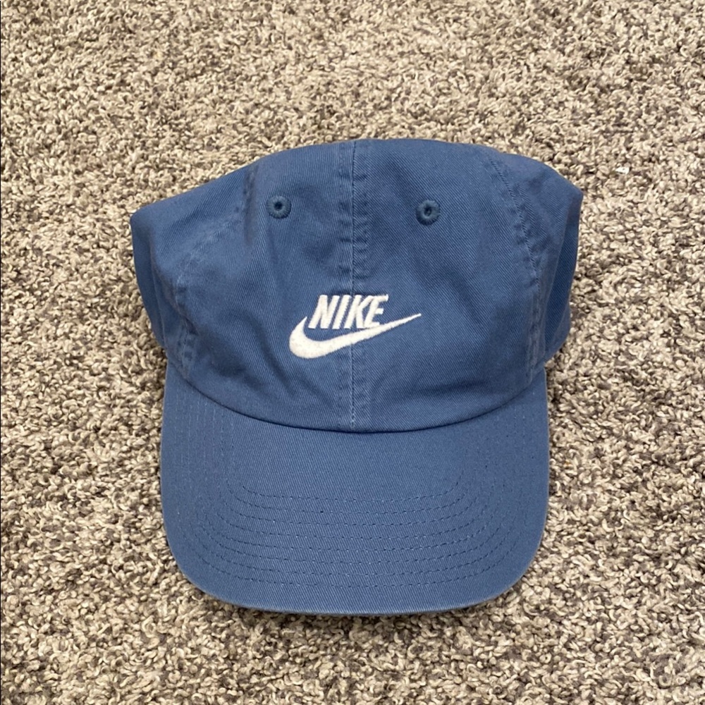 Nike Club Strapback Hat